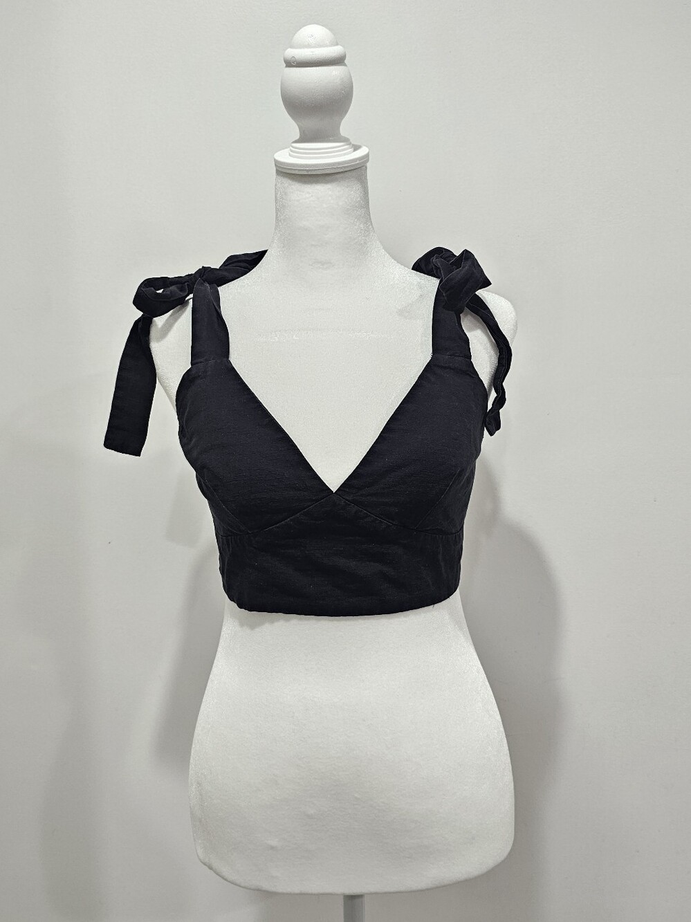 Black Tie-Shoulder V-Neck Crop Top - Women